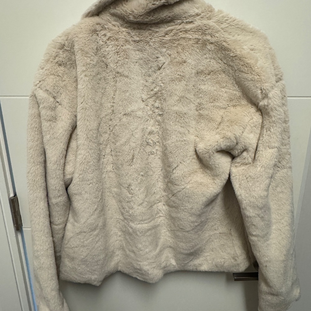 Fur jacket - Picture 2 of 4